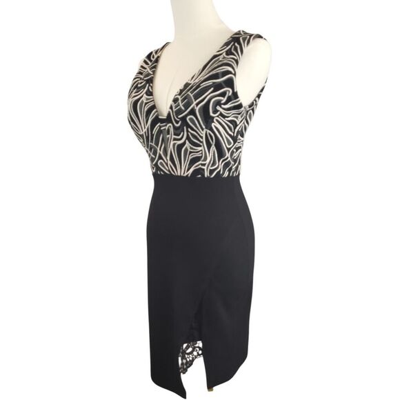Papaya Medium Black Bodycon Dress V-Neck Lace Trim USA Black Gray White Print - Picture 5 of 16